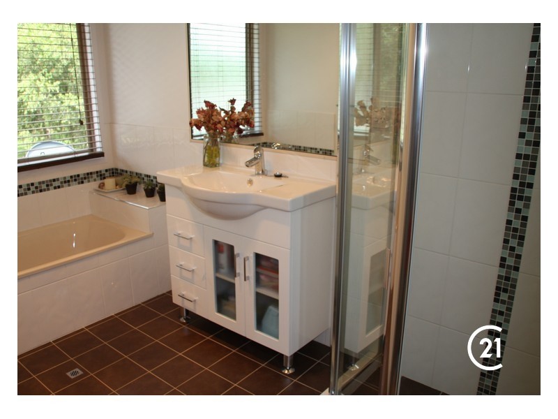 151 Lanita Road, Ferny Grove QLD 4055