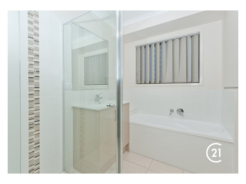82 Sandalwood Crescent, Griffin QLD 4503