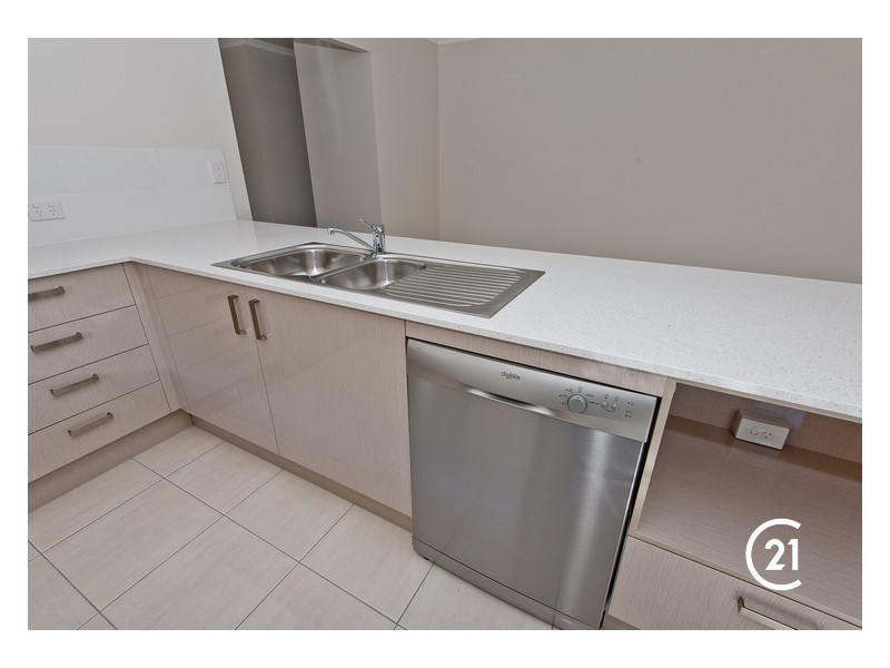 15 Centenary Circuit, Warner QLD 4500