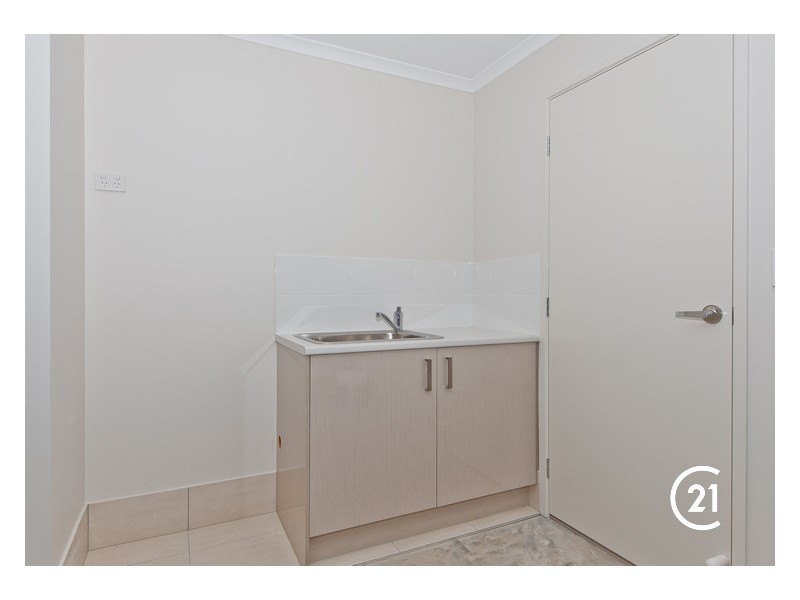 15 Centenary Circuit, Warner QLD 4500