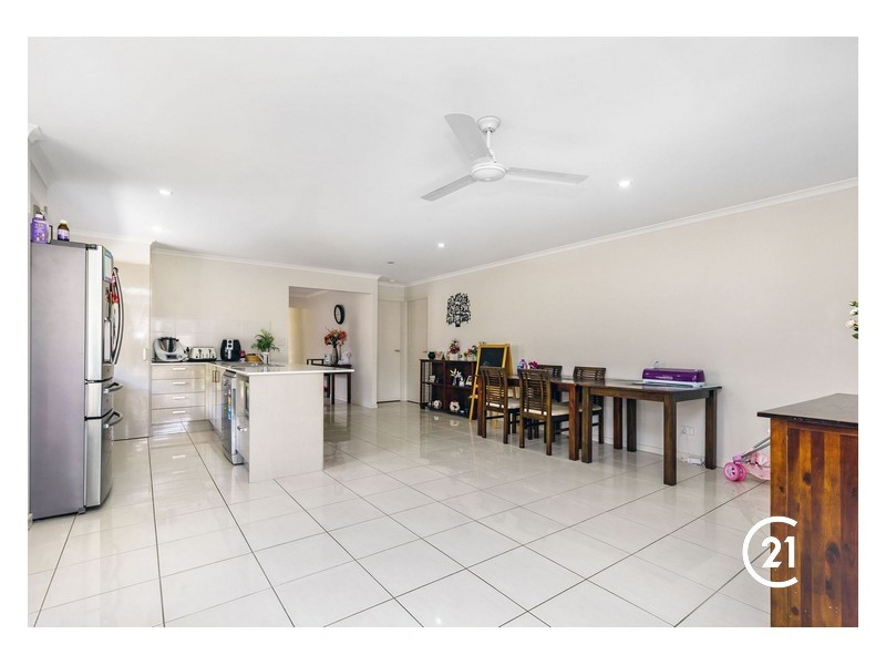 35  Champion Crescent, Griffin QLD 4503