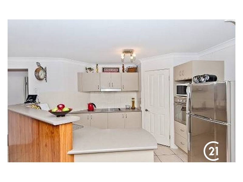 6 Katelyn Court, Cashmere QLD 4500