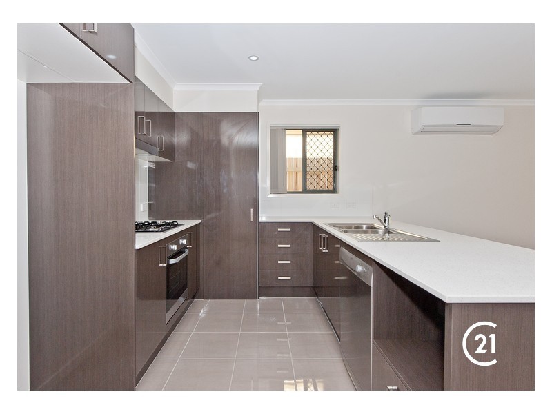 4 Lefroy Court, Warner QLD 4500