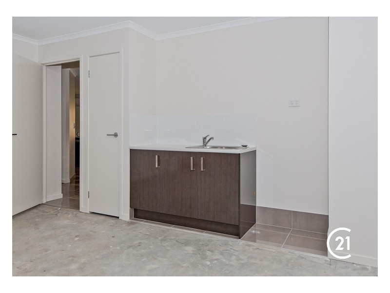 4 Lefroy Court, Warner QLD 4500