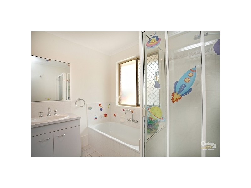 28 Sophy Cr, Bracken Ridge QLD 4017