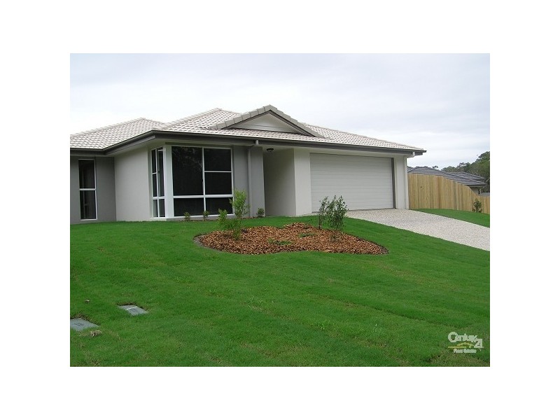 19 Stirling Esplanade, Griffin QLD 4503