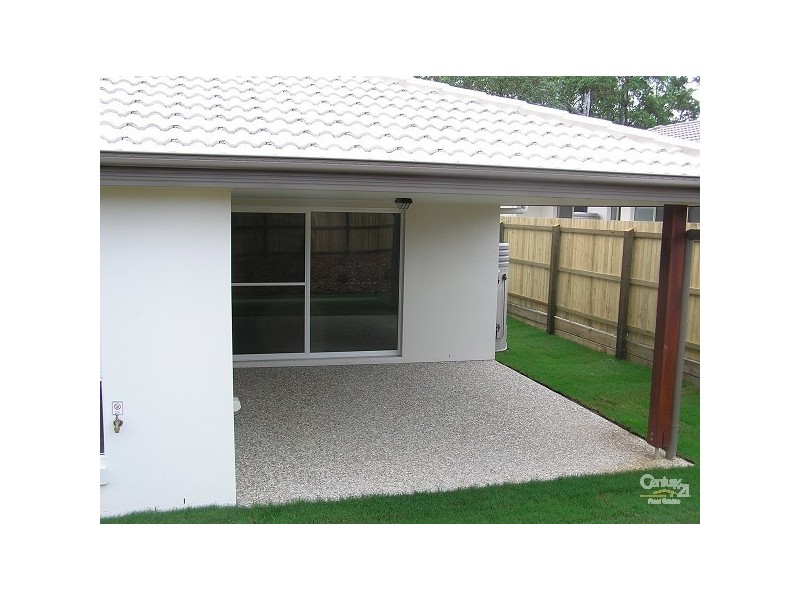19 Stirling Esplanade, Griffin QLD 4503