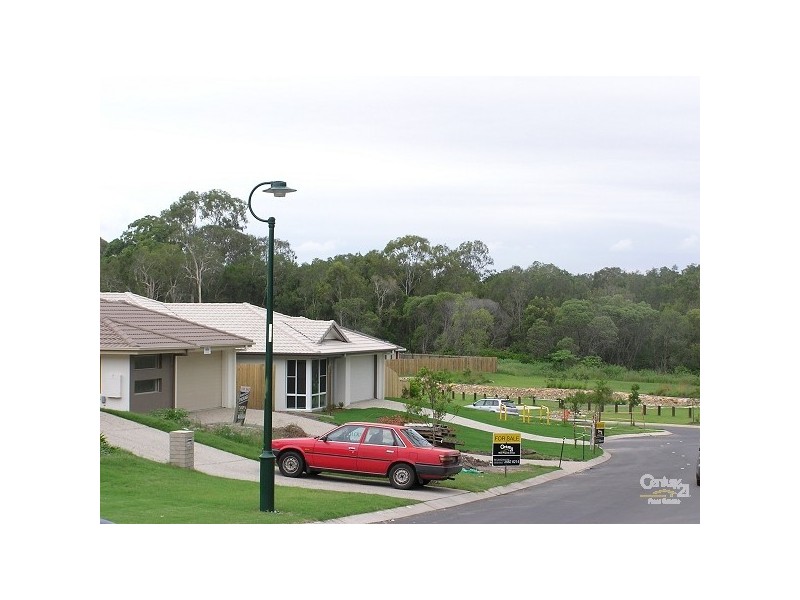 17 Stirling Esplanade, Griffin QLD 4503