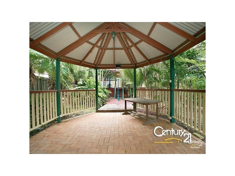 9 Hayward Avenue, Cashmere QLD 4500
