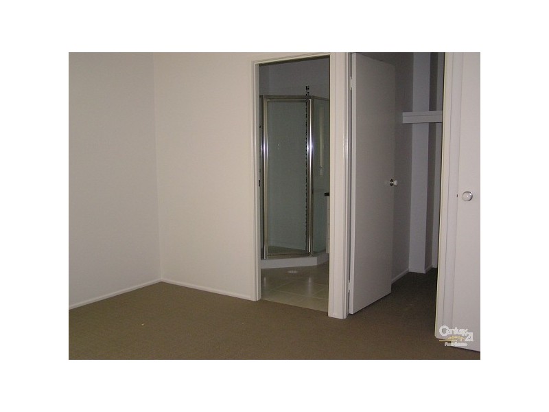 1/10 Brodiek Street, Strathpine QLD 4500