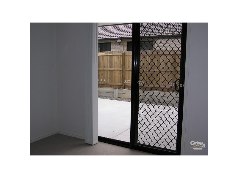 2/15 Homeland Crescent, Warner QLD 4500