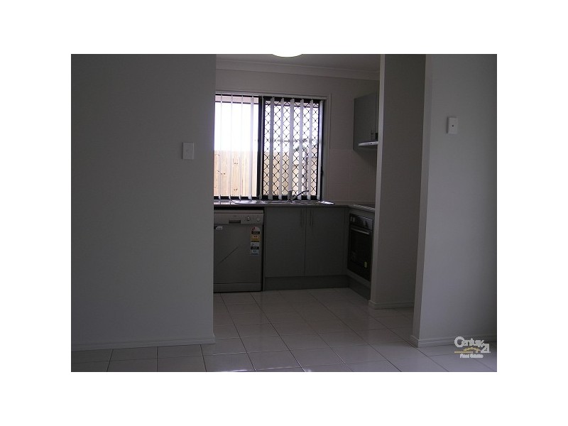 2/15 Homeland Crescent, Warner QLD 4500