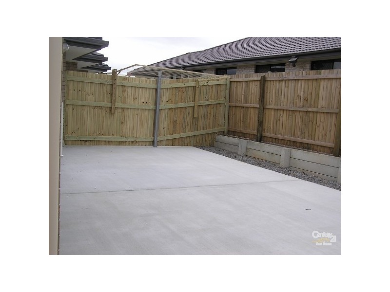 2/15 Homeland Crescent, Warner QLD 4500