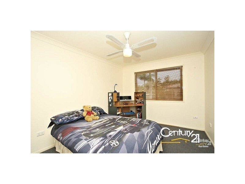 8 Gum Leaf Ct, Albany Creek QLD 4035