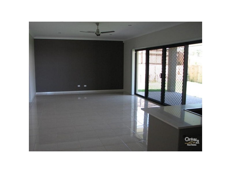 63 Rolland Parade, Warner QLD 4500
