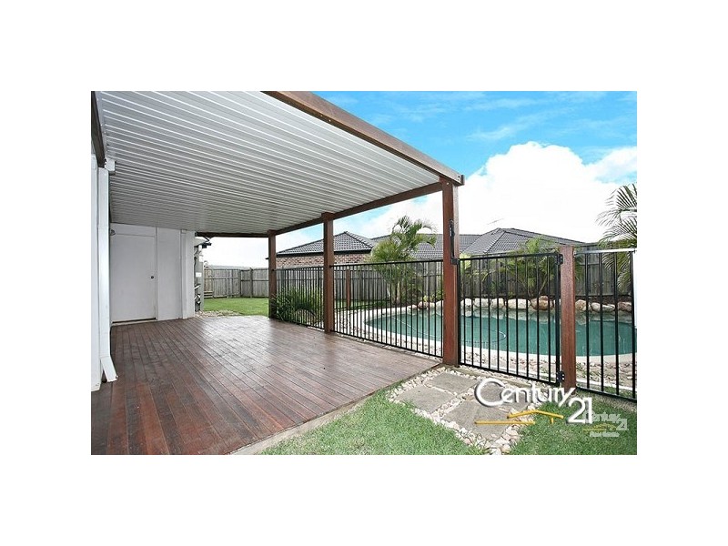 10 Lukla Ct, Warner QLD 4500