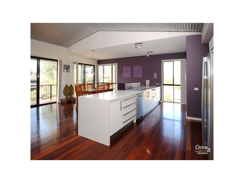 89 Corvus Dr, Cashmere QLD 4500