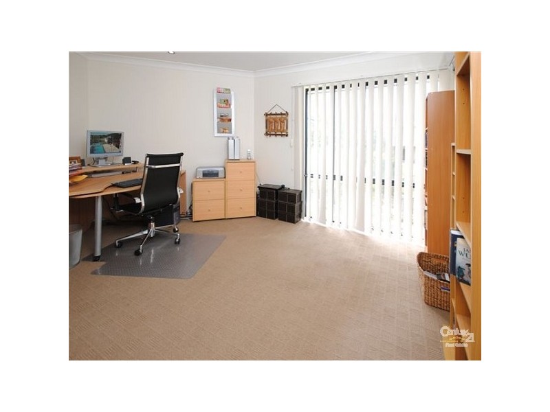 89 Corvus Dr, Cashmere QLD 4500