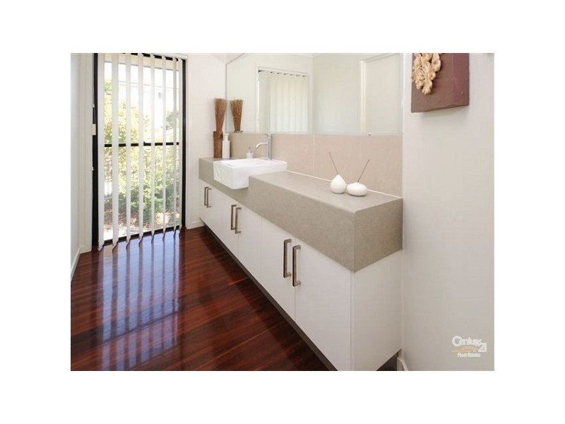 89 Corvus Dr, Cashmere QLD 4500