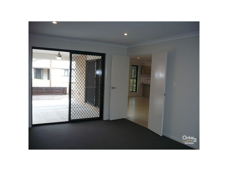 1 Perrins Cl Warner, Warner QLD 4500