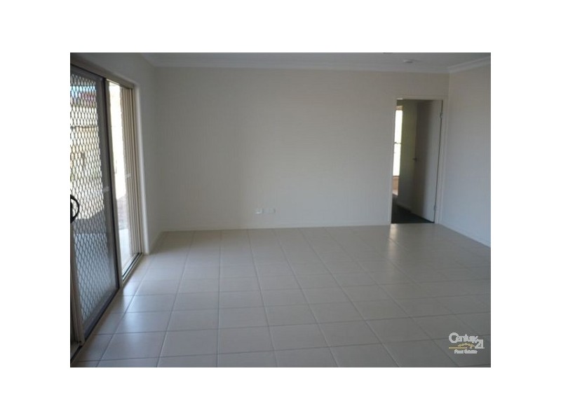 11 Perrins Close, Warner QLD 4500