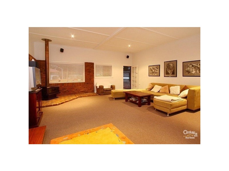 17 Gordons Crossing Rd East, Joyner QLD 4500