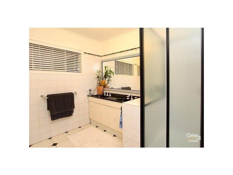 17 Gordons Crossing Rd East, Joyner QLD 4500