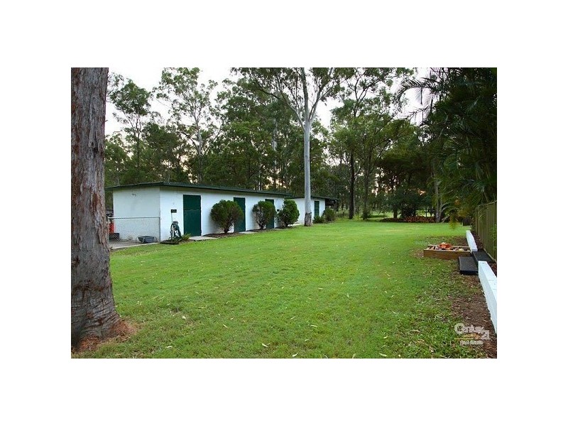 17 Gordons Crossing Rd East, Joyner QLD 4500