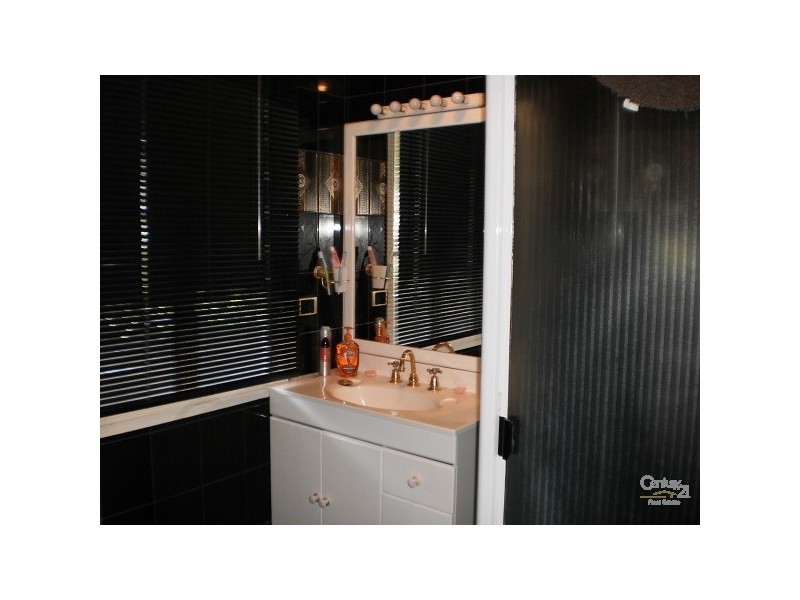 37 Todds Rd, Lawnton QLD 4501