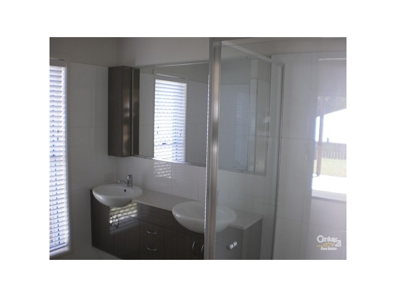 26 Winlock Cct, Warner QLD 4500