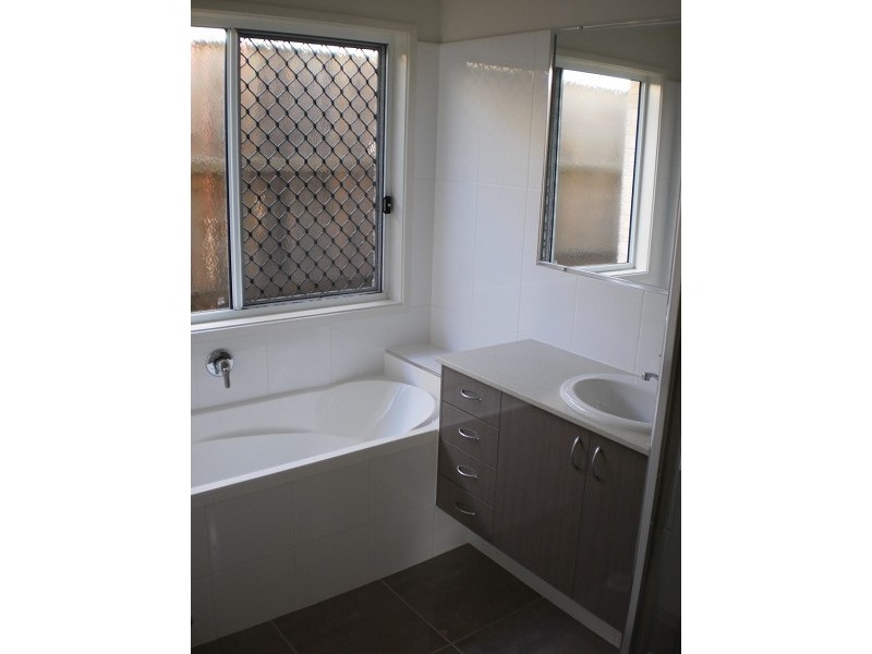 26 Winlock Cct, Warner QLD 4500
