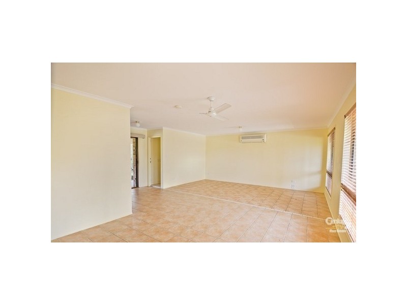 1 Rosewood Dr, Strathpine QLD 4500