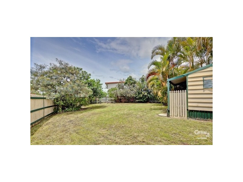 1 Rosewood Dr, Strathpine QLD 4500