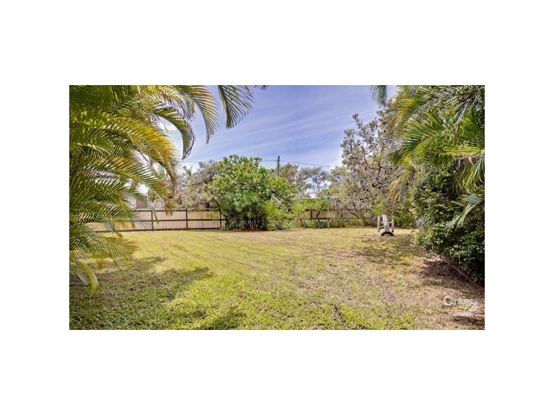 1 Rosewood Dr, Strathpine QLD 4500