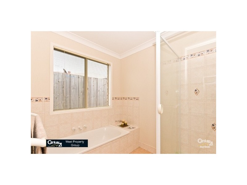 9 Sonata Dr, Warner QLD 4500