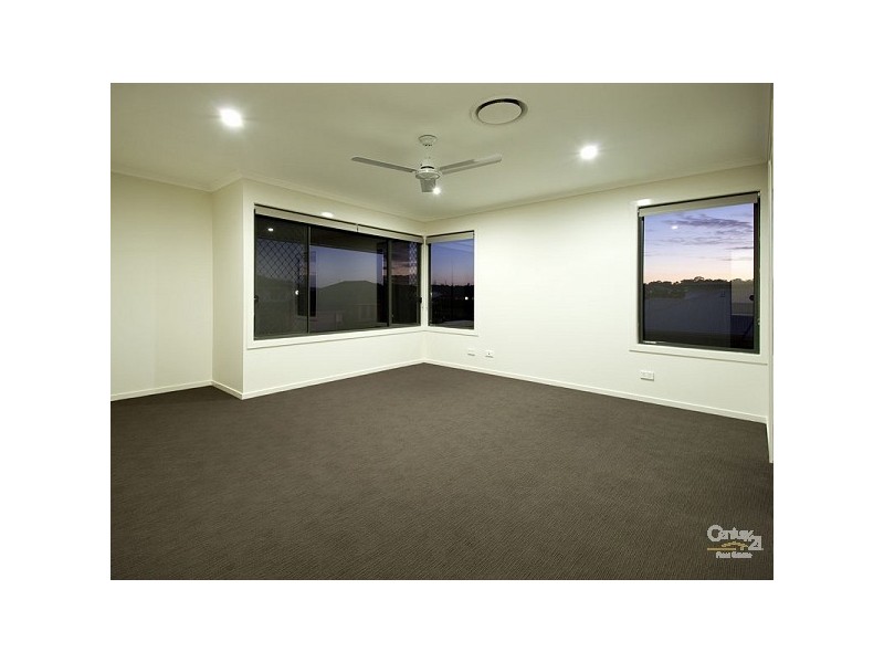 10 Rolland Pde, Warner QLD 4500
