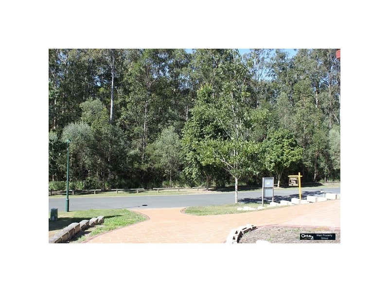 21 Corvus Drive, Cashmere QLD 4500