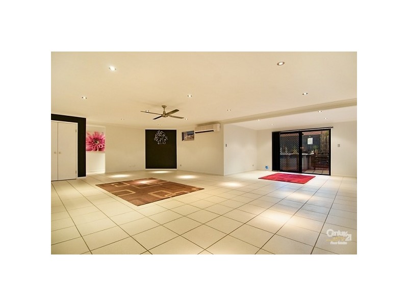 18 Hemlock Street, Warner QLD 4500