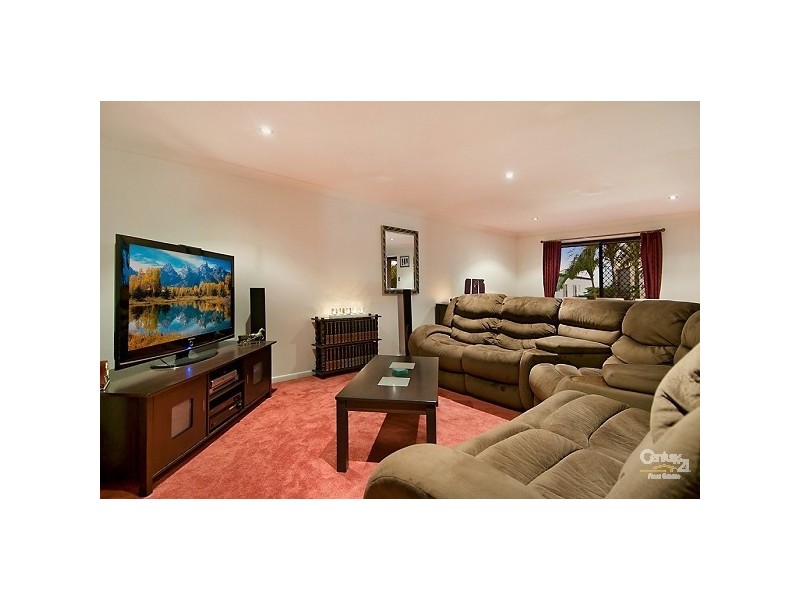 18 Hemlock Street, Warner QLD 4500