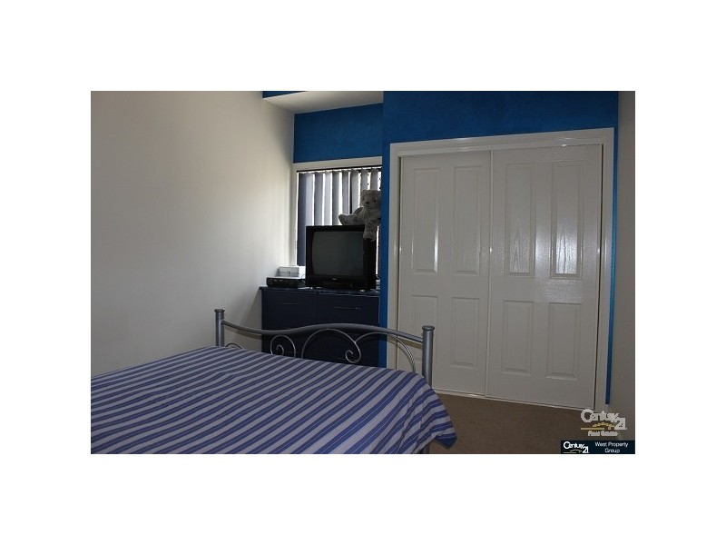 4 Yellow Button Close, Warner QLD 4500