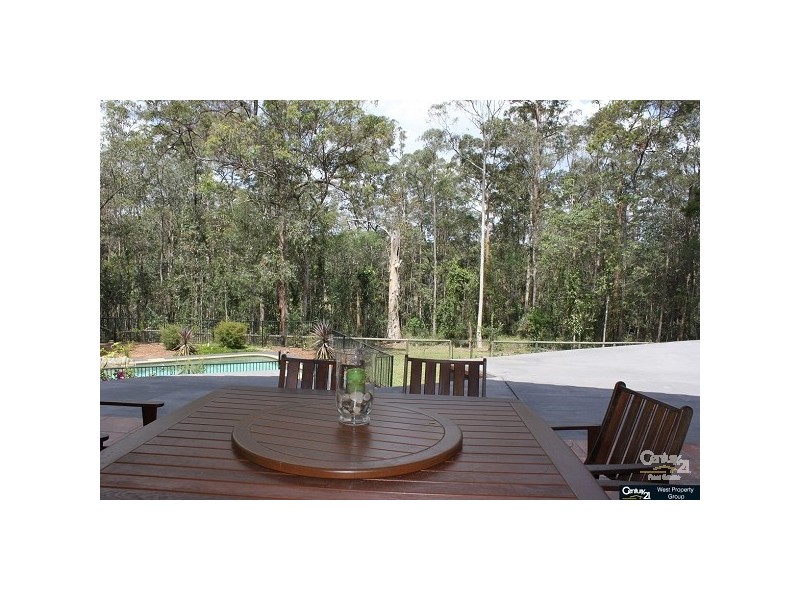4 Yellow Button Close, Warner QLD 4500