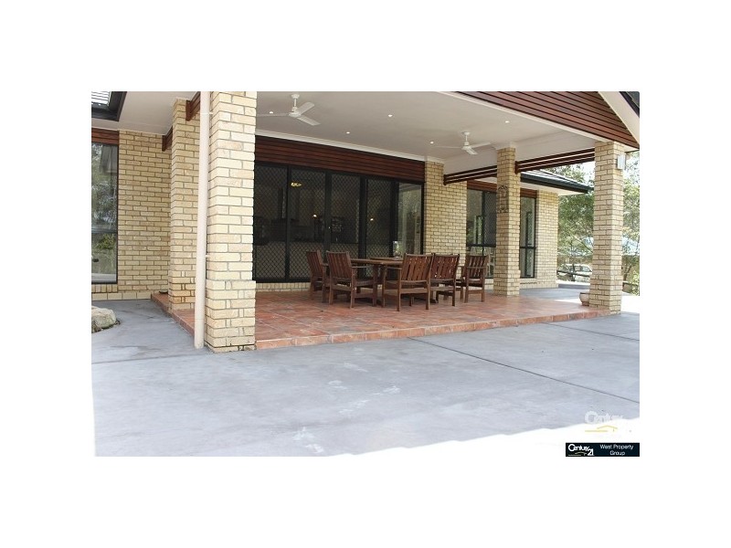 4 Yellow Button Close, Warner QLD 4500
