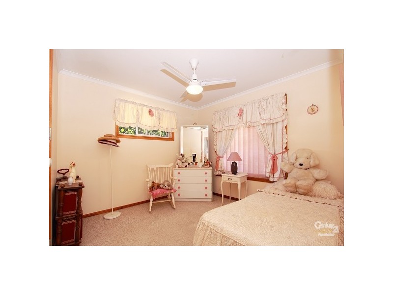 6 Peacock Street, Albany Creek QLD 4035