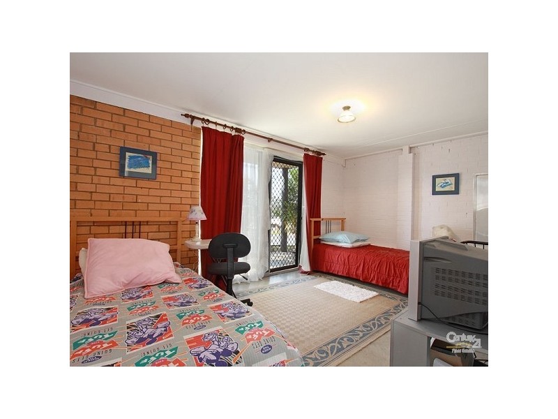 35 Chaplin Street, Stafford Heights QLD 4053