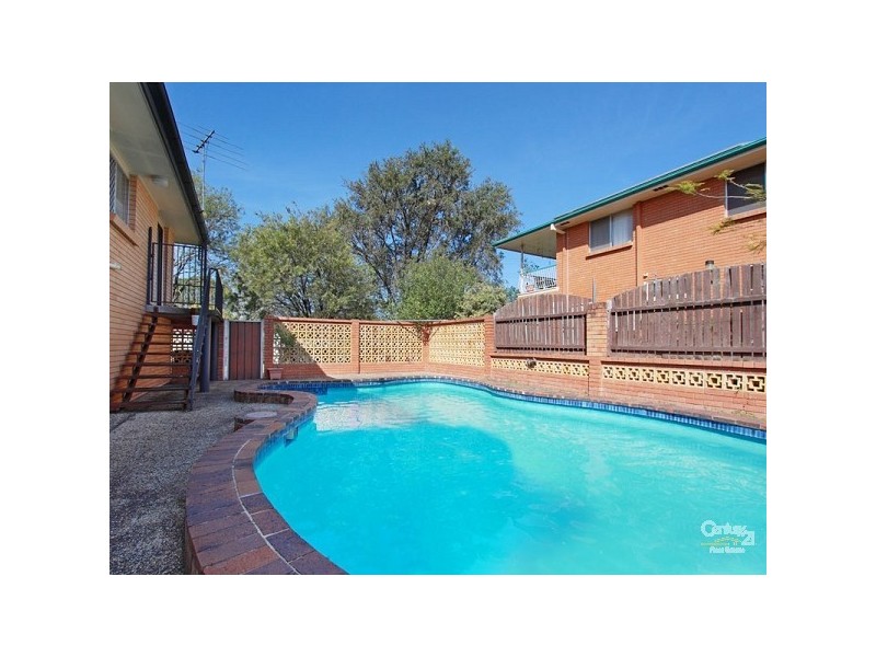 35 Chaplin Street, Stafford Heights QLD 4053