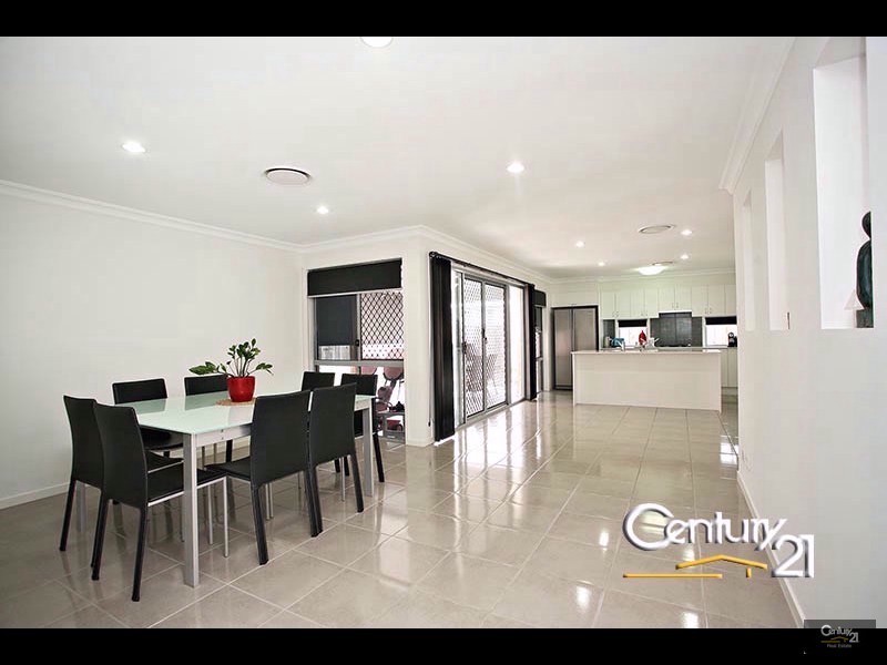 64 Swan Parade, Warner QLD 4500
