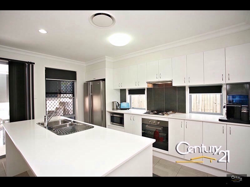 64 Swan Parade, Warner QLD 4500