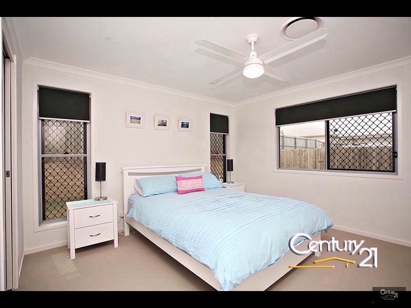 64 Swan Parade, Warner QLD 4500