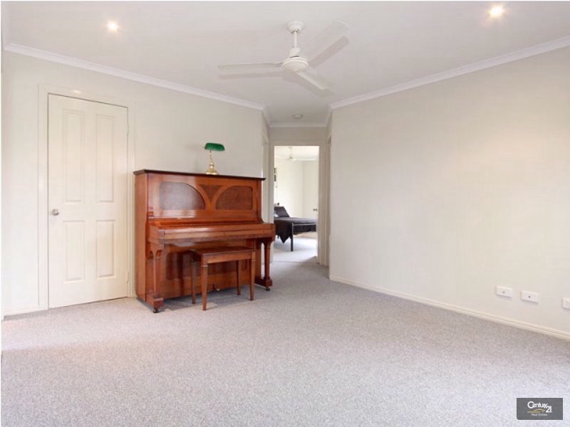 37 Pontiac Circuit, Warner QLD 4500