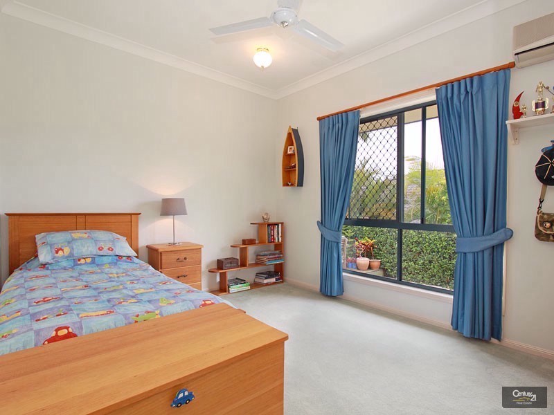 9 Pinehurst Court, Albany Creek QLD 4035